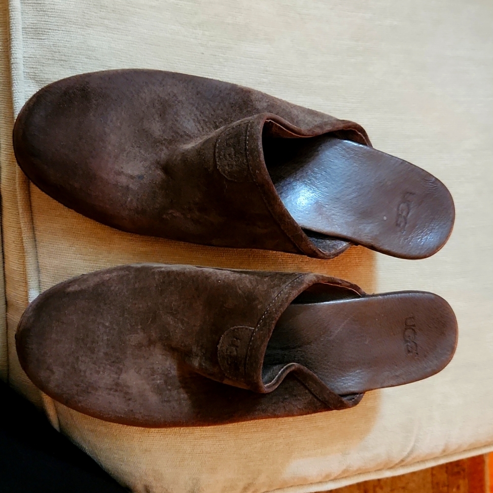 Ugg clogs good condition